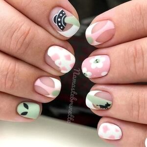 2/$16 Floral Alien Press on Nails